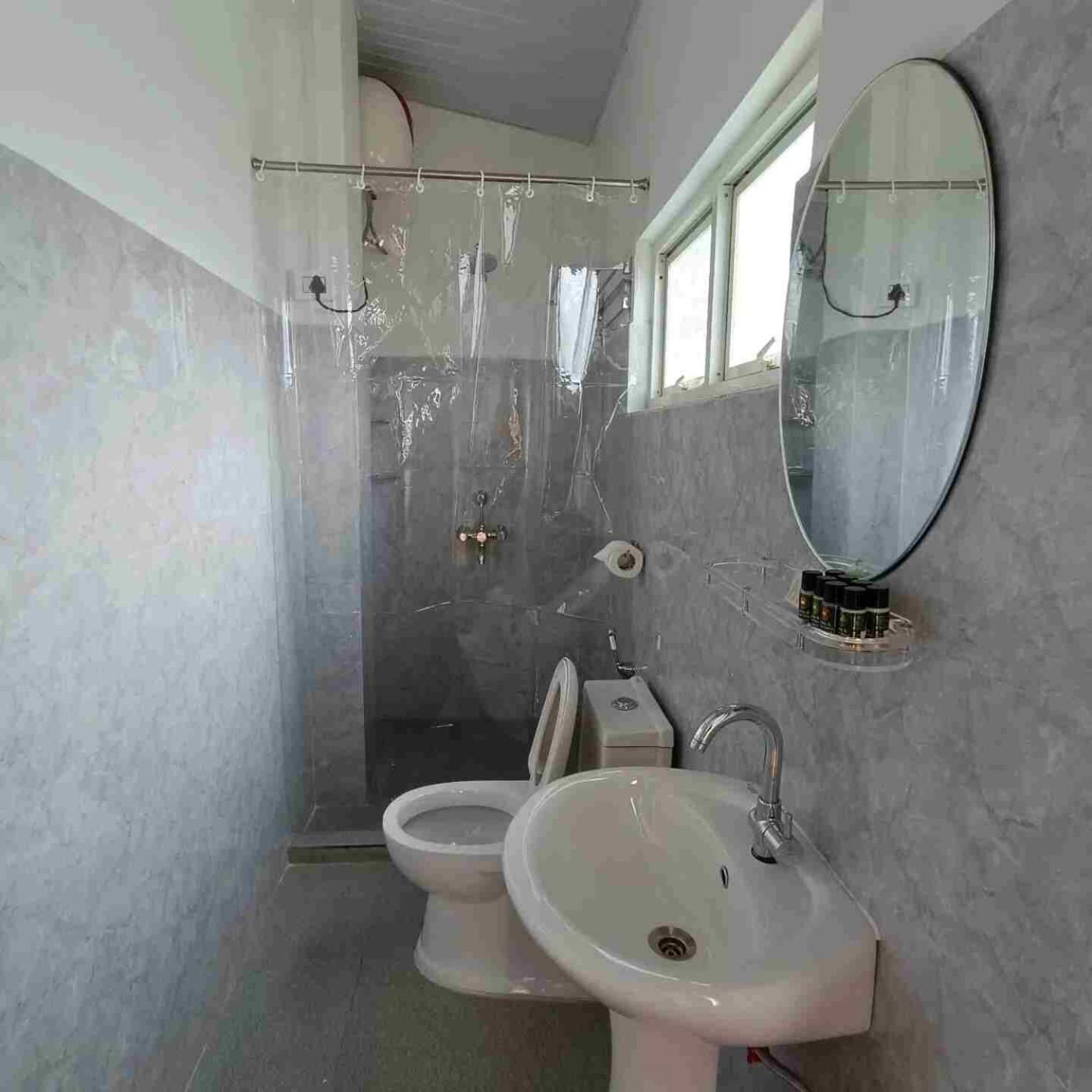 Edelweiss Otel Kohima Dış mekan fotoğraf